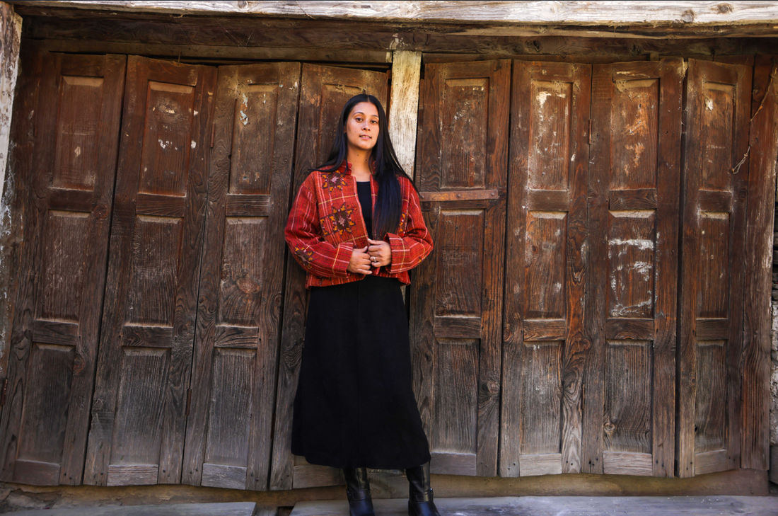 Mirach Short Jacket - Madder Red